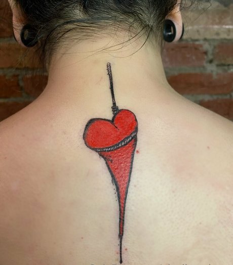 ainslie adams ヌードのポルノスター 画像