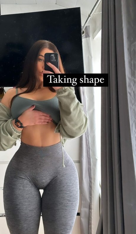 Caroline Hobday 裸のポルノスター 写真