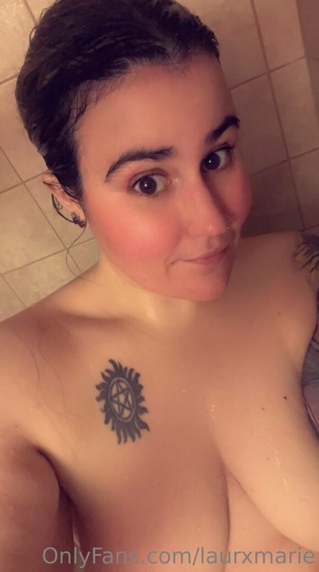 laurxmarie ホットなポルノスター 写真