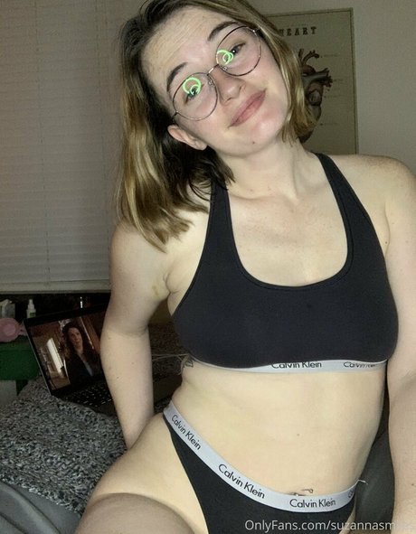 suzannasmiles エロティックなスター 画像