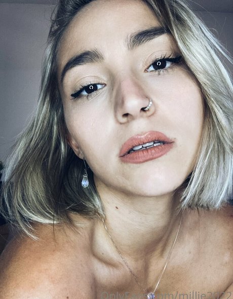 confidantsarah ポルノスター ホット 写真