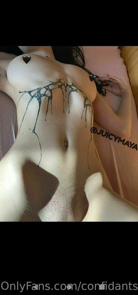 confidantsarah ヌードモデル 写真