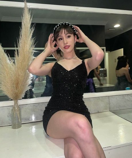 Oriana Kane アートスター アーカイブ