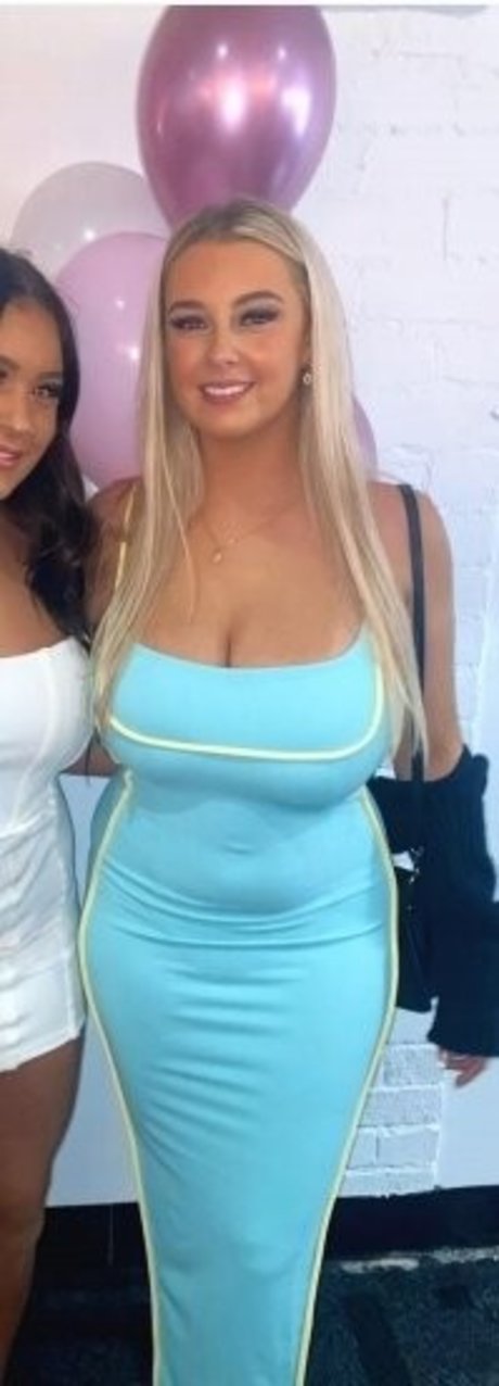 Annaliese Foster ポルノスター アーカイブ