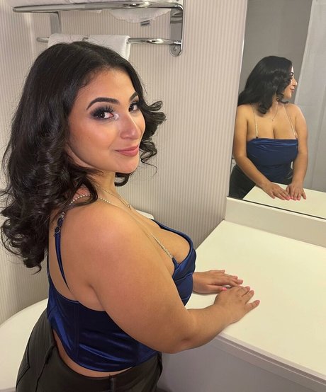 Mimi Russo トップモデル アーカイブ