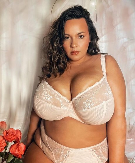 ボディビルダーカップルOnlyFans 無料 画像