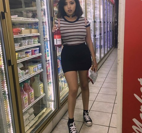 Sadd Pup セックススター 写真