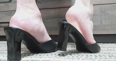 laceys muscular calves トップモデル 写真