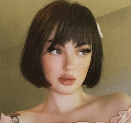 Heartpathetic アダルトモデル 写真