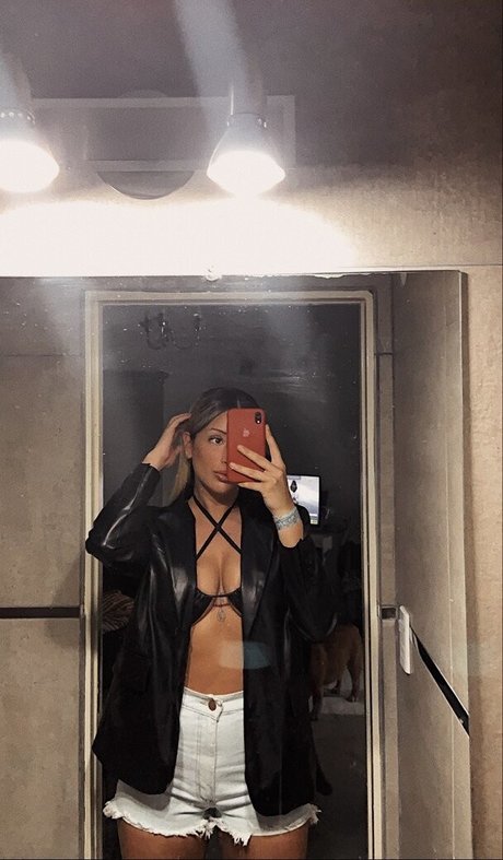 曲線美のティーンズOnlyFans ポルノ ギャラリー