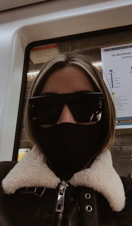 イタリア人熟女OnlyFans ポルノ 画像