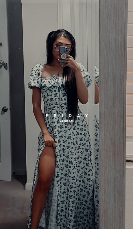 大きな黒いお尻のOnlyFans ポルノグラフィック 写真