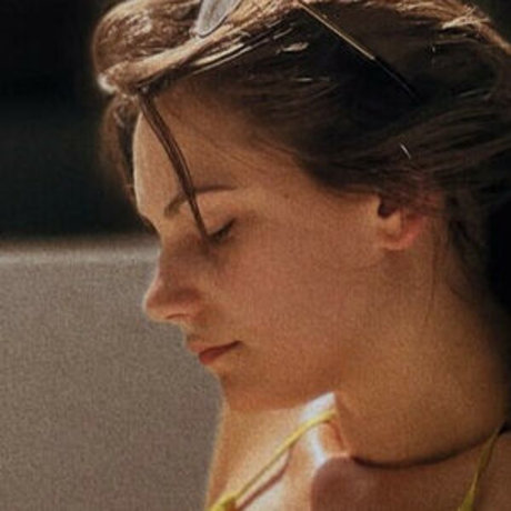 alexiarayeigshid 美しいスター 画像