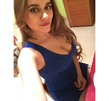 金髪の小柄なOnlyFans 無料xxx 写真