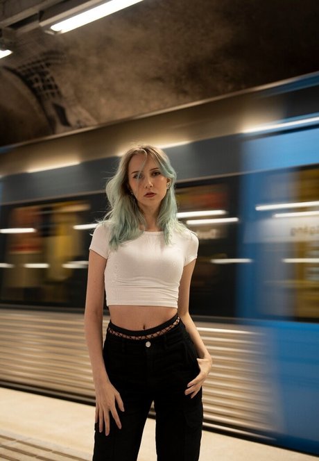 興奮した熟女OnlyFans セクシー裸 写真