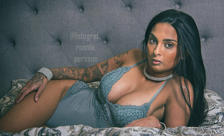 depani ポルノスター セクシー 写真