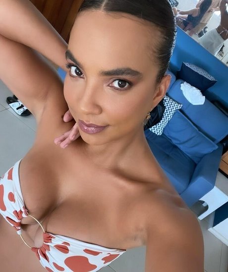 Gabriela Moreyra セクシーなスター 画像