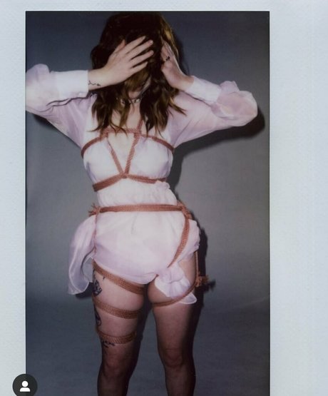 flow3r kitt3n トップ女優 画像