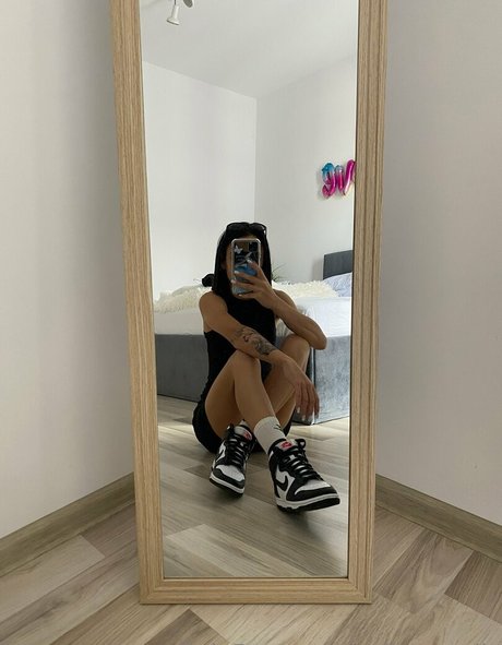 ビンボオンリーファンズ 美しいxxx 写真