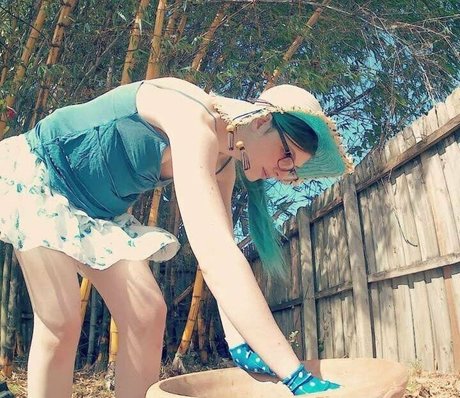 serenityshoals 無料女優 写真