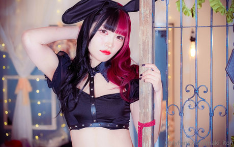 痩せた金髪の熟女OnlyFans ホットxxx 写真