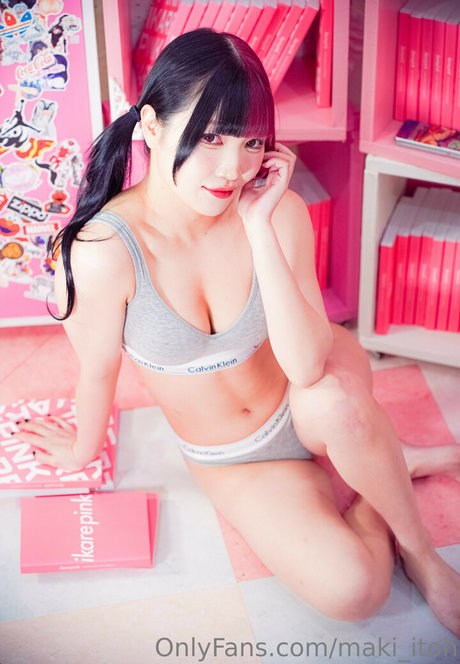 曲線美のティーンズOnlyFans xxx 写真