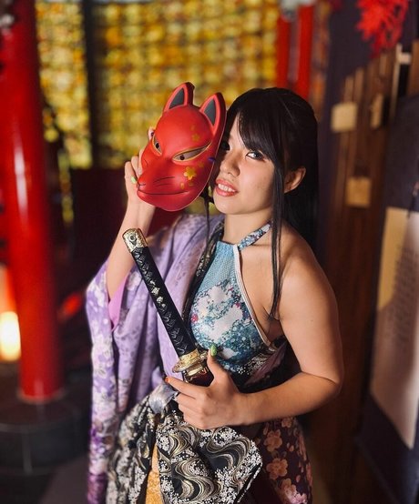 DMV オンリーファン アートポルノ ギャラリー