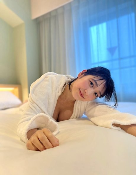 かわいい巨乳OnlyFans ホットセクシー 写真