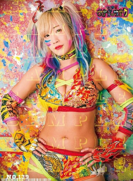 小人エボニーOnlyFans ホット 写真