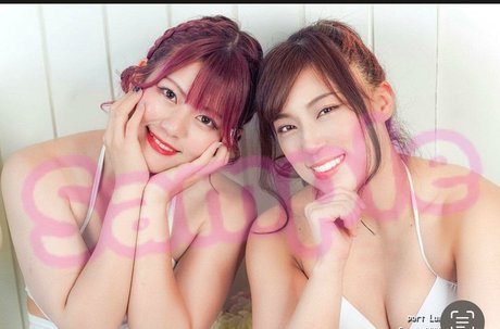 黒檀のシャワー OnlyFans セクシーヌード 写真