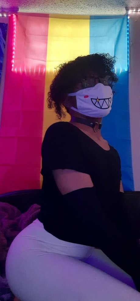 gassyzen エロティック女優 写真