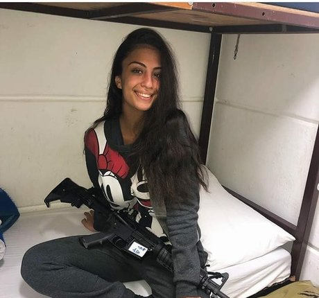 Shahar Halaf 美しい女優 写真