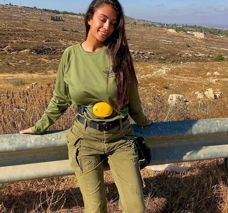 Shahar Halaf ヌードモデル 画像