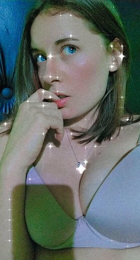 alessiafoxx 可愛いモデル 写真