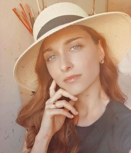 Silvia Mazzieri ヌードモデル 写真