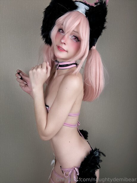 Naughtydemibear かわいいモデル 画像