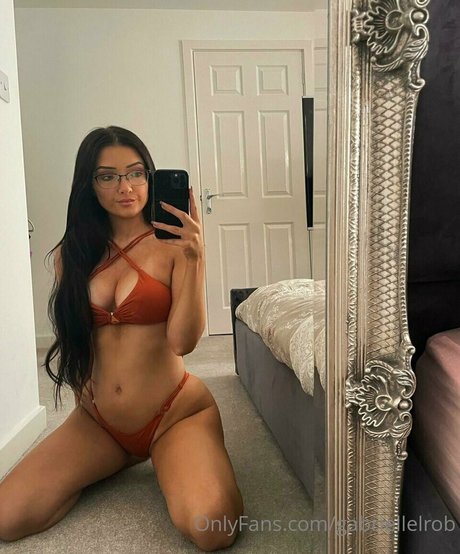 Gabrielle Louise 無料モデル ギャラリー