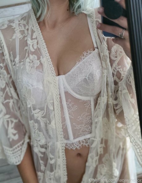 lacywindsor エロティックなスター ギャラリー