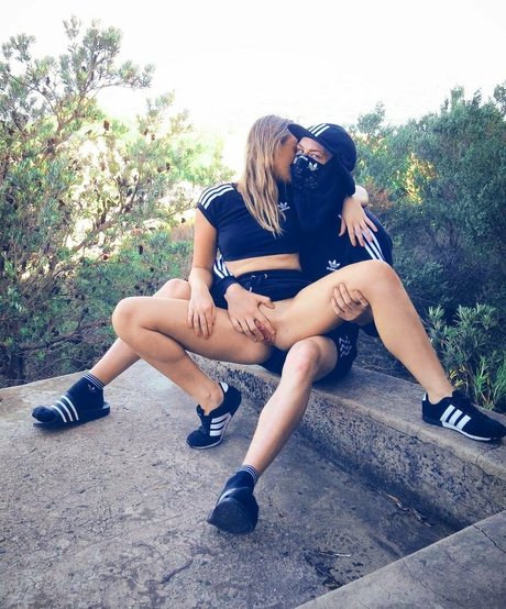 サッカーママOnlyFans ホット 画像