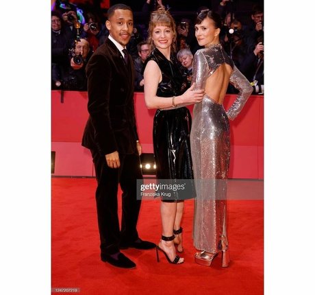 Aylin Tezel 素敵なモデル 写真