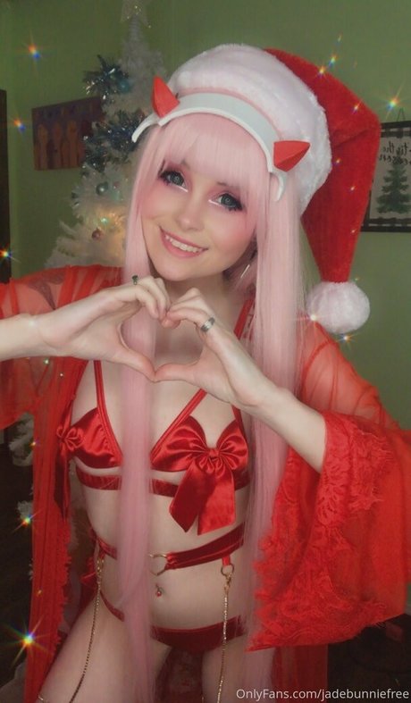 興奮した熟女OnlyFans セクシーヌード 写真