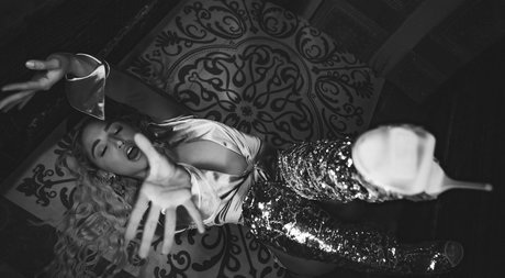 ティーンフィンガリングOnlyFans 素敵 アーカイブ