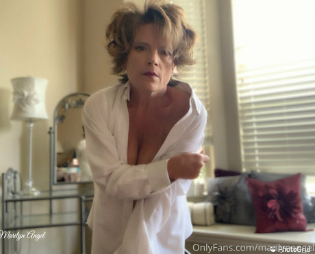 marilynangel 高品質のポルノスター 写真