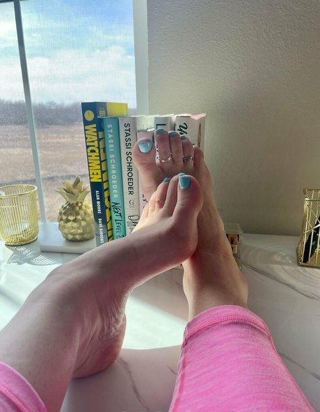 巨乳のマンコOnlyFans ホットポルノ 画像