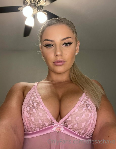 thesashaxo エロティックモデル 写真