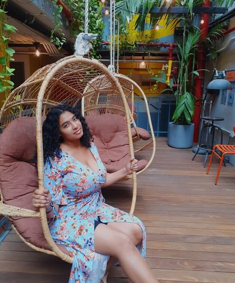 アジアのティーンオンリーファン ホットポルノ ギャラリー