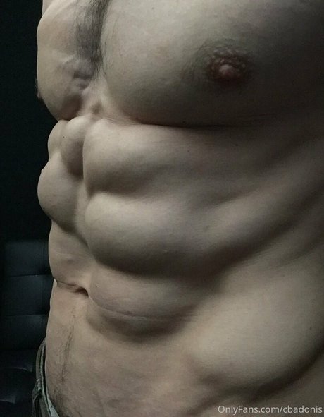 cbadonis HDポルノスター 写真