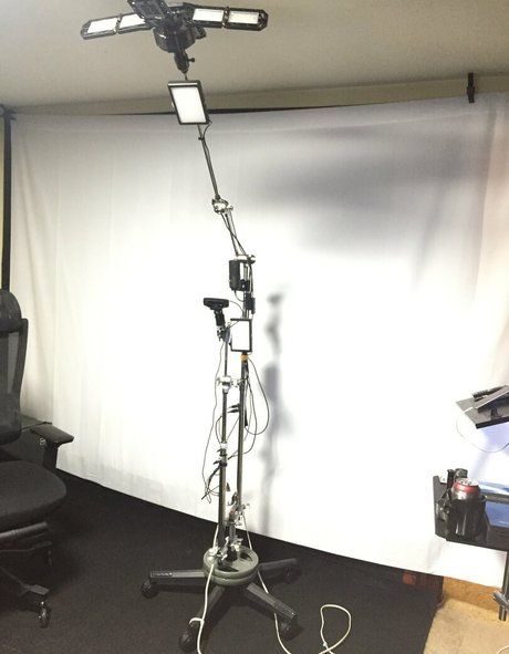 cbadonis 女優 画像