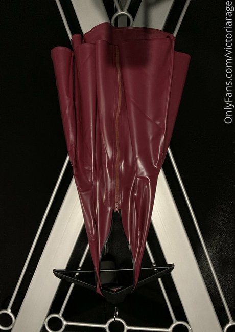 victoriarage アートモデル 写真