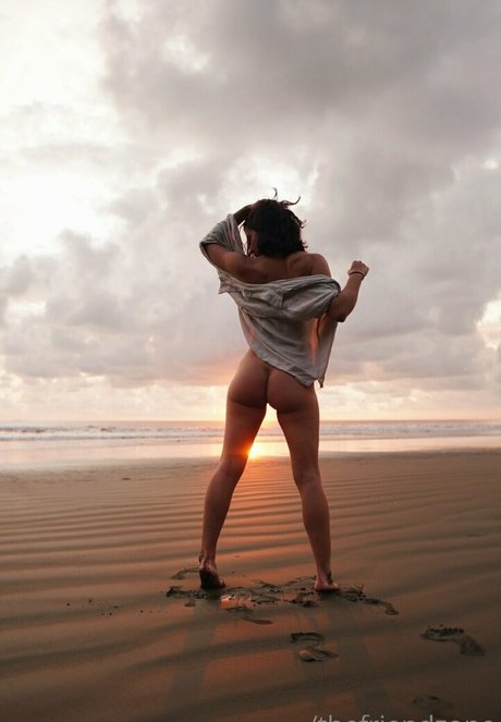 痩せた金髪の熟女OnlyFans アートxxx 写真